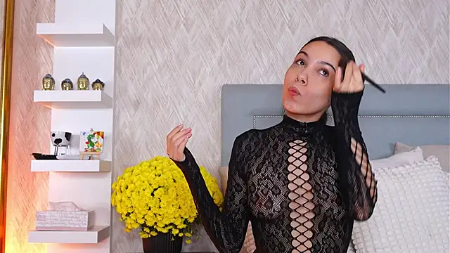 Sofy Bradd online show from November 2025 08:17:02 AM