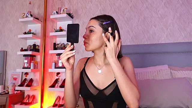 Sofy Bradd online show from January 2026 07:15:02 AM