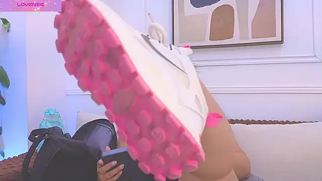 Daisy Price online show from March 2026 11:00:02 AM