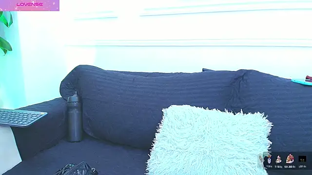 Daisy Price online show from November 2025 11:13:02 AM