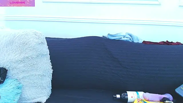 Daisy Price online show from November 2025 10:08:02 AM