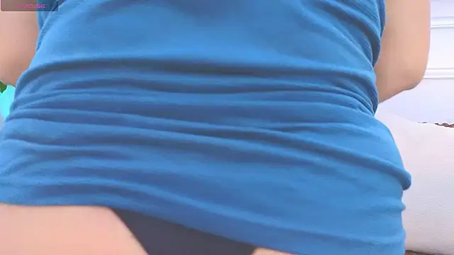 Daisy Price online show from March 2026 11:10:01 AM