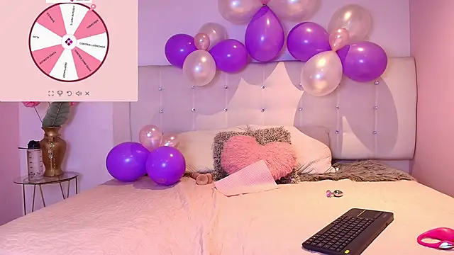 Snapshot of lilyth_bloom chatting on November 2025 12:53:01 PM lilyth bloom online show from November 2025 12:53:01 PM