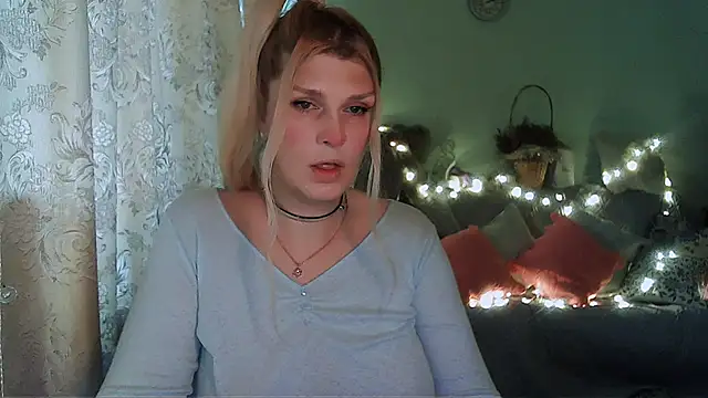 TsPostophere online show from February 2025 11:12:02 AM