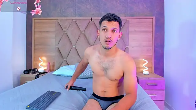 EimyAndMaxi online show from September 2025 08:41:02 PM