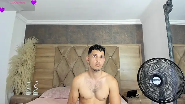 EimyAndMaxi online show from July 2026 08:06:01 PM