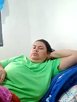 yaneth  online show from November 2025 11:43:02 AM