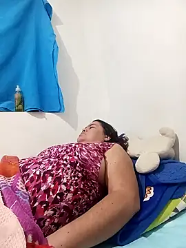 yaneth  online show from November 2025 12:33:01 AM