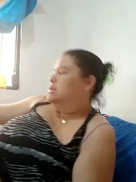 yaneth  online show from December 2025 01:53:02 PM