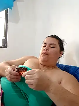 yaneth  online show from November 2025 01:56:02 PM