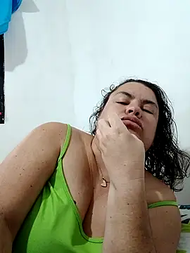 yaneth  online show from October 2025 11:29:02 AM