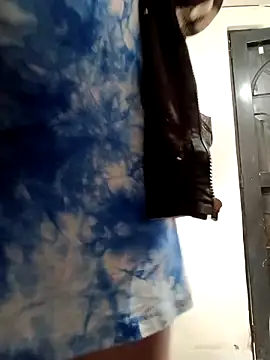 yaneth  online show from November 2025 01:47:02 PM