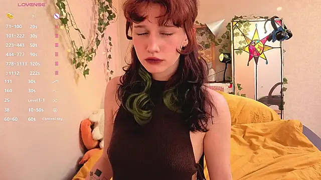 LeelooYolo online show from June 2026 04:50:01 PM