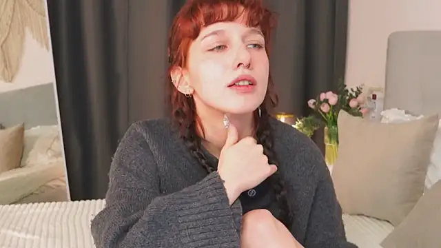 LeelooYolo online show from February 2026 11:56:01 AM