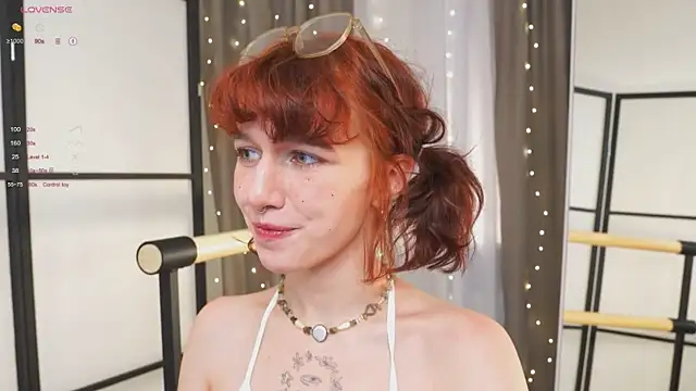 LeelooYolo online show from January 2026 03:26:02 PM