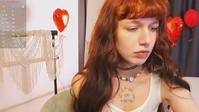 LeelooYolo online show from February 2026 04:18:02 PM