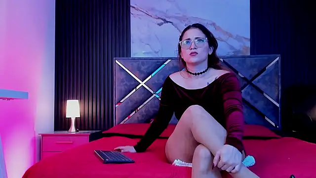 Snapshot of MissKathyfox chatting on February 2026 07:35:01 PM MissKathyfox online show from February 2026 07:35:01 PM