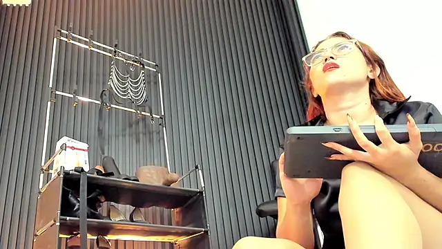 MissKathyfox online show from November 2025 07:52:02 PM