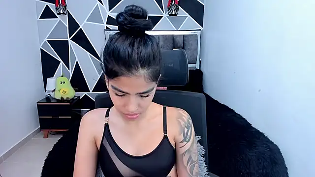 valeria-duarte online show from April 2026 06:55:02 PM