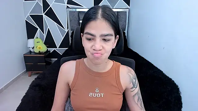 valeria-duarte online show from April 2026 12:23:01 PM