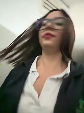 Katie rawwww online show from September 2025 01:29:01 PM