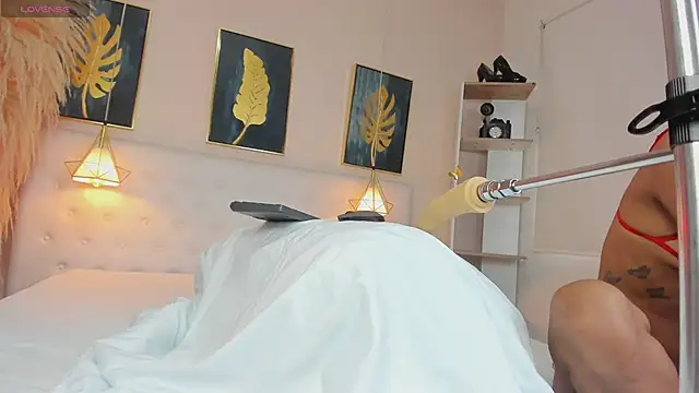 Cinnamon Star online show from January 2026 12:31:02 PM