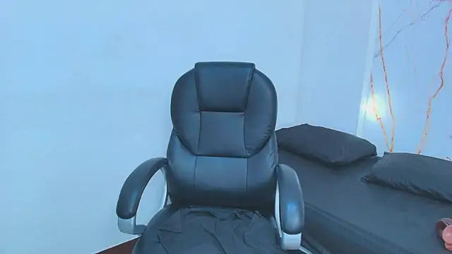 Karla hilton1 online show from November 2025 11:44:01 AM