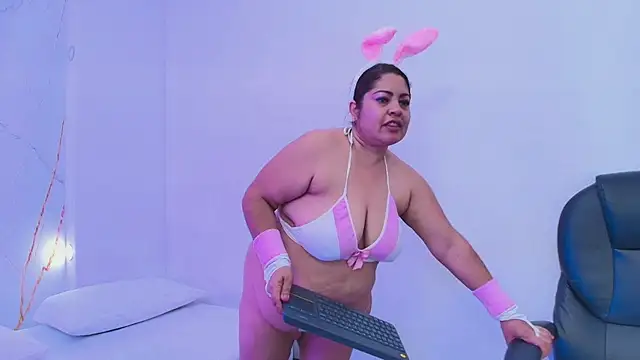 Karla hilton1 online show from October 2025 02:02:02 PM