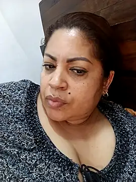 Snapshot of Karla_hilton1 chatting on September 2025 11:44:01 PM Karla hilton1 online show from September 2025 11:44:01 PM