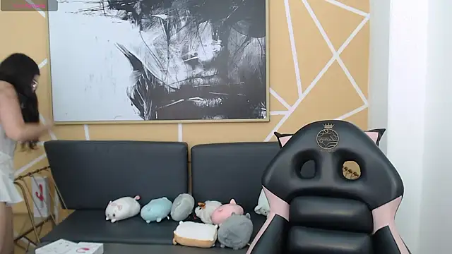 Snapshot of olivia_russo_ chatting on March 2026 08:12:01 PM olivia russo online show from March 2026 08:12:01 PM