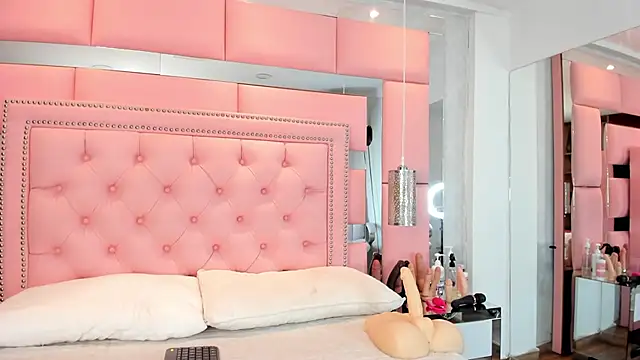 LiliCarterm online show from February 2026 08:15:01 PM