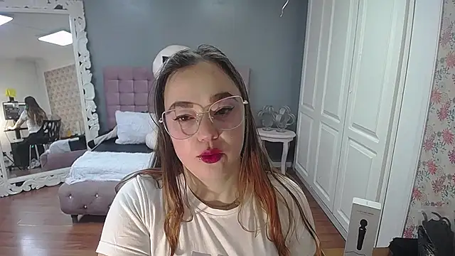 Tammy parker  online show from September 2025 04:33:01 AM