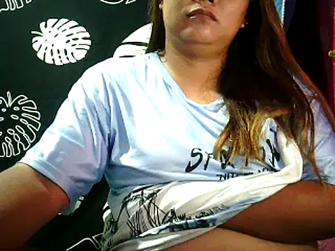 Snapshot of yuana25 chatting on June 2026 11:38:01 AM yuana25 online show from June 2026 11:38:01 AM