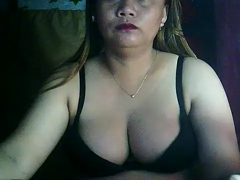 yuana25 online show from April 2026 08:21:01 AM