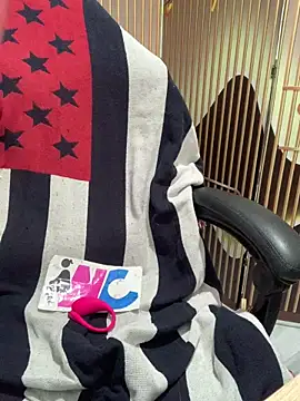 yang-2269 online show from December 2025 07:06:01 PM