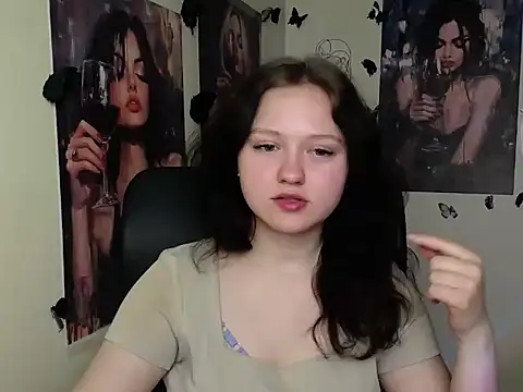 LadyAlice  online show from April 2026 06:04:01 AM