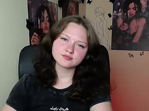 Snapshot of LadyAlice_ chatting on July 2026 06:10:02 PM LadyAlice online show from July 2026 06:10:02 PM