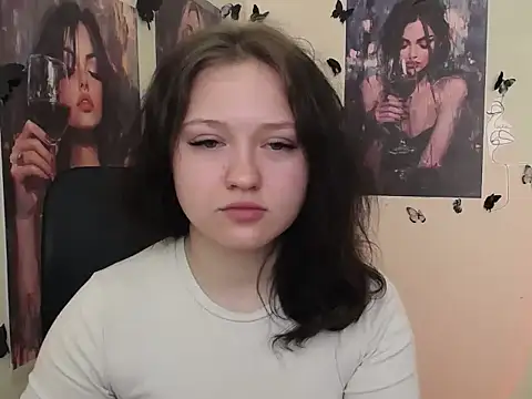 LadyAlice  online show from April 2026 06:28:01 AM