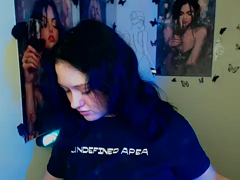 Snapshot of LadyAlice_ chatting on November 2025 07:01:02 AM LadyAlice online show from November 2025 07:01:02 AM