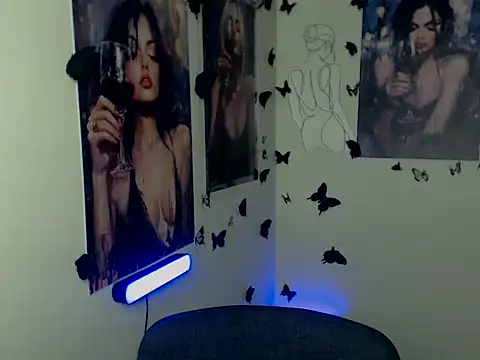 LadyAlice  online show from December 2025 06:59:02 AM