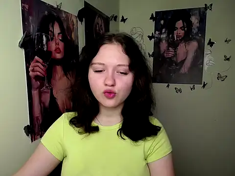 Snapshot of LadyAlice_ chatting on October 2025 06:17:02 AM LadyAlice online show from October 2025 06:17:02 AM