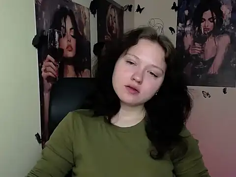 LadyAlice  online show from April 2026 06:05:01 AM