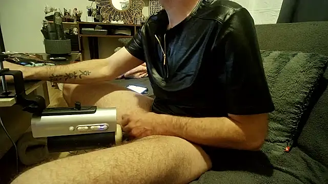 papillondusud online show from November 2025 04:30:01 PM