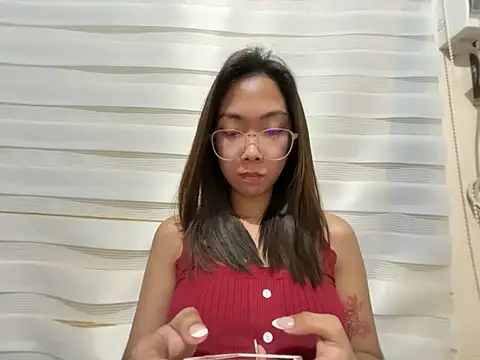 Sluttgwen69 online show from March 2026 02:22:01 PM