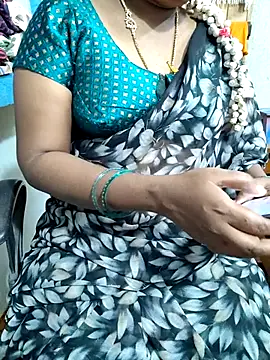 Snapshot of lolida69thamil chatting on November 2025 06:39:01 AM lolida69thamil online show from November 2025 06:39:01 AM