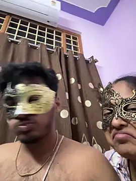 VVcouple online show from November 2025 06:03:01 PM