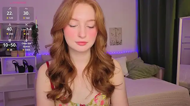 Snapshot of Betty_Twinkle chatting on October 2025 09:49:02 PM Betty Twinkle online show from October 2025 09:49:02 PM