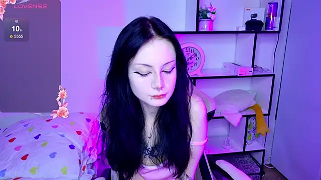 MiaScarlettt online show from November 2025 07:29:01 PM