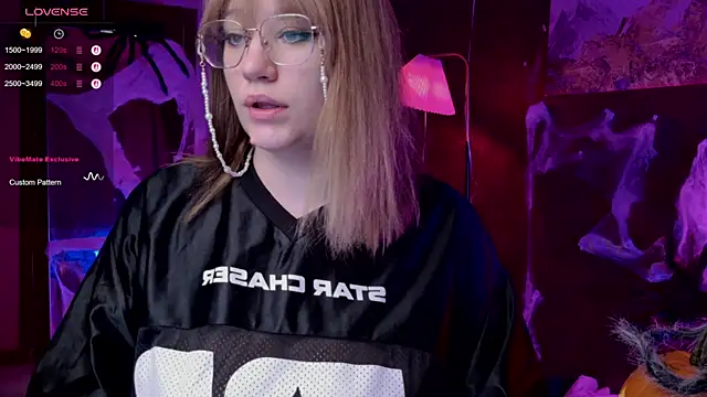 Morvelyn online show from October 2025 05:23:02 PM