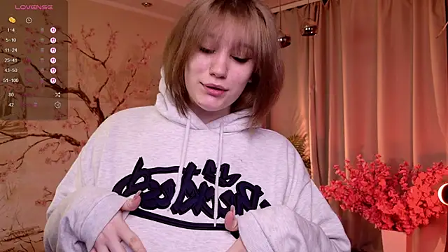 Morvelyn online show from November 2025 12:38:02 PM